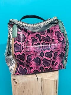 Pinke Python-Handtasche
